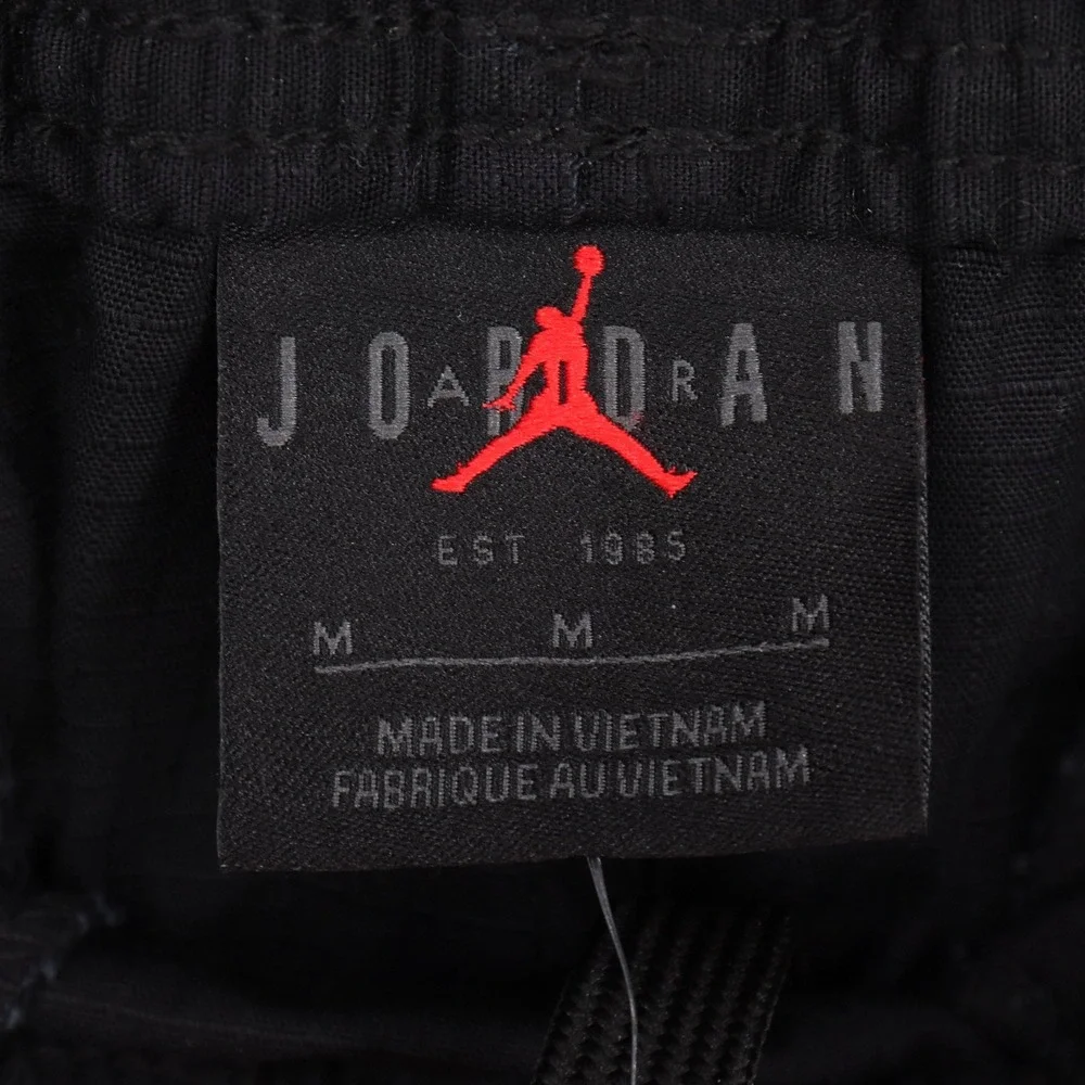 Jordan Mens Black Loose Fit Ripstop Cargo Pants HV0530-010 Medium NWT